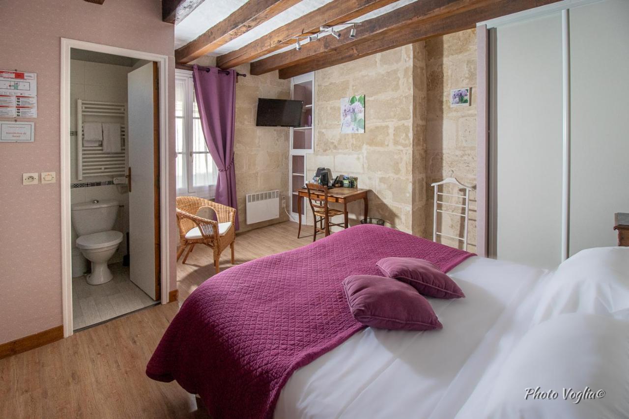 Logis Auberge Le Colombien - Hotel Et Restaurant Villandry Kültér fotó