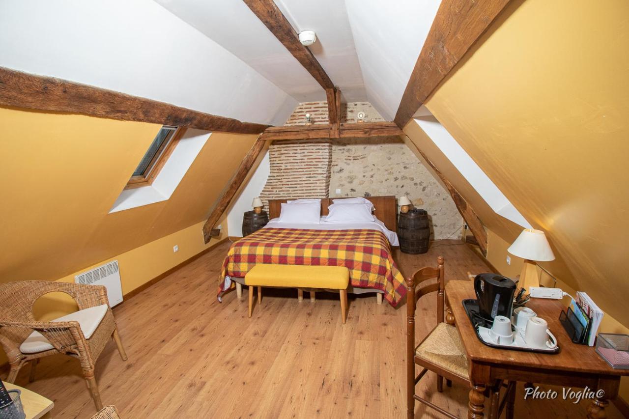 Logis Auberge Le Colombien - Hotel Et Restaurant Villandry Kültér fotó