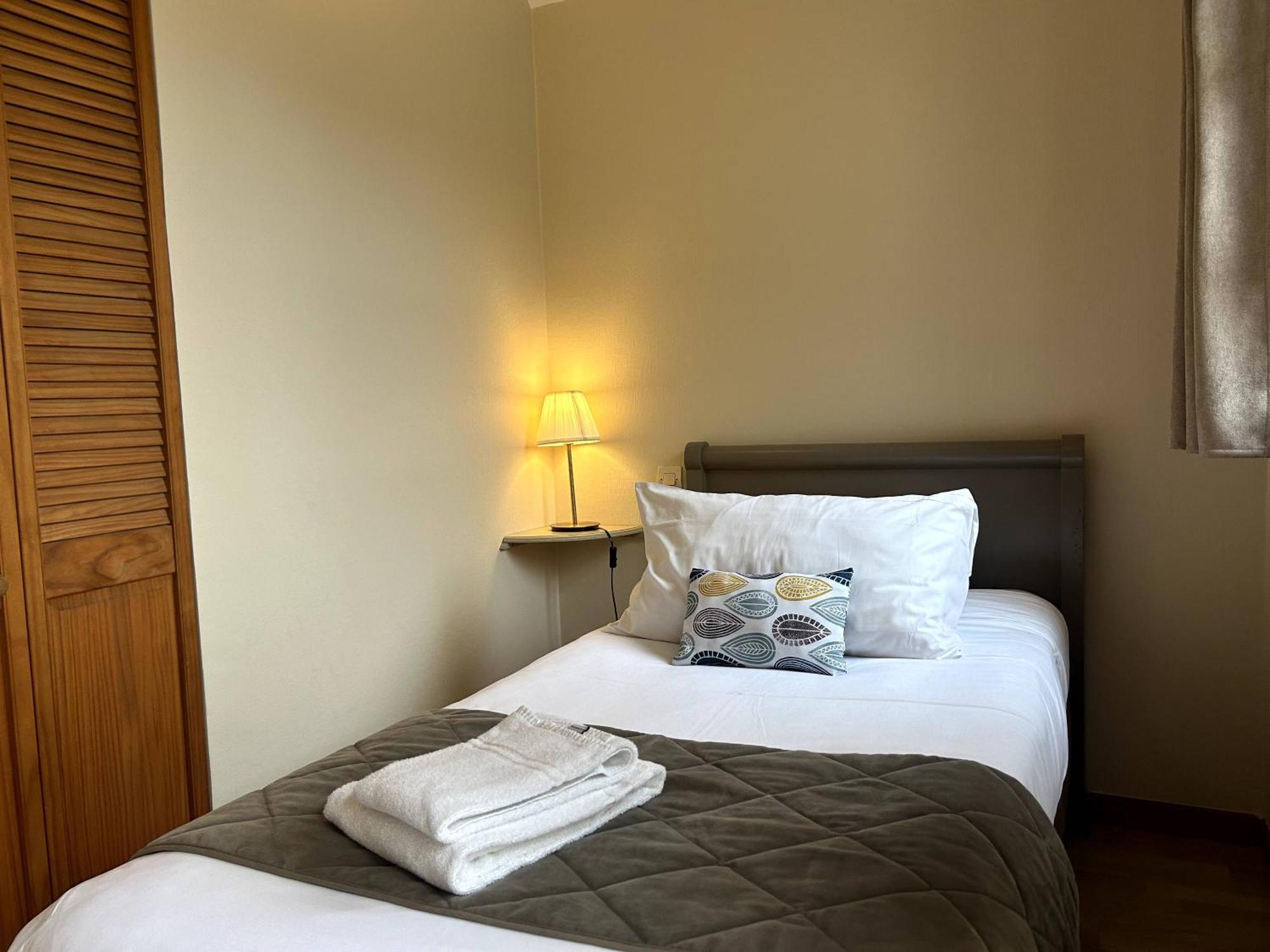 Logis Auberge Le Colombien - Hotel Et Restaurant Villandry Kültér fotó