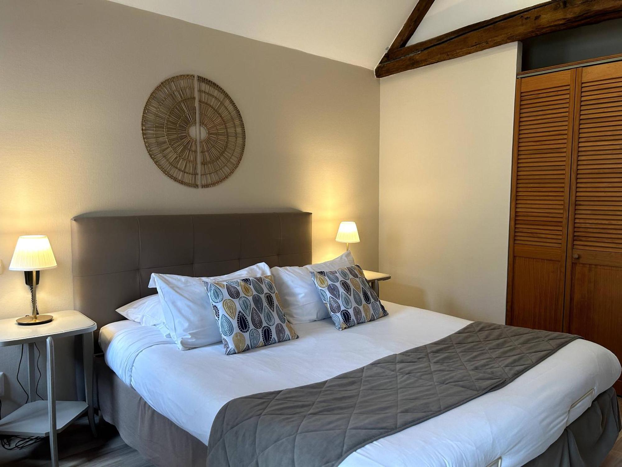 Logis Auberge Le Colombien - Hotel Et Restaurant Villandry Kültér fotó