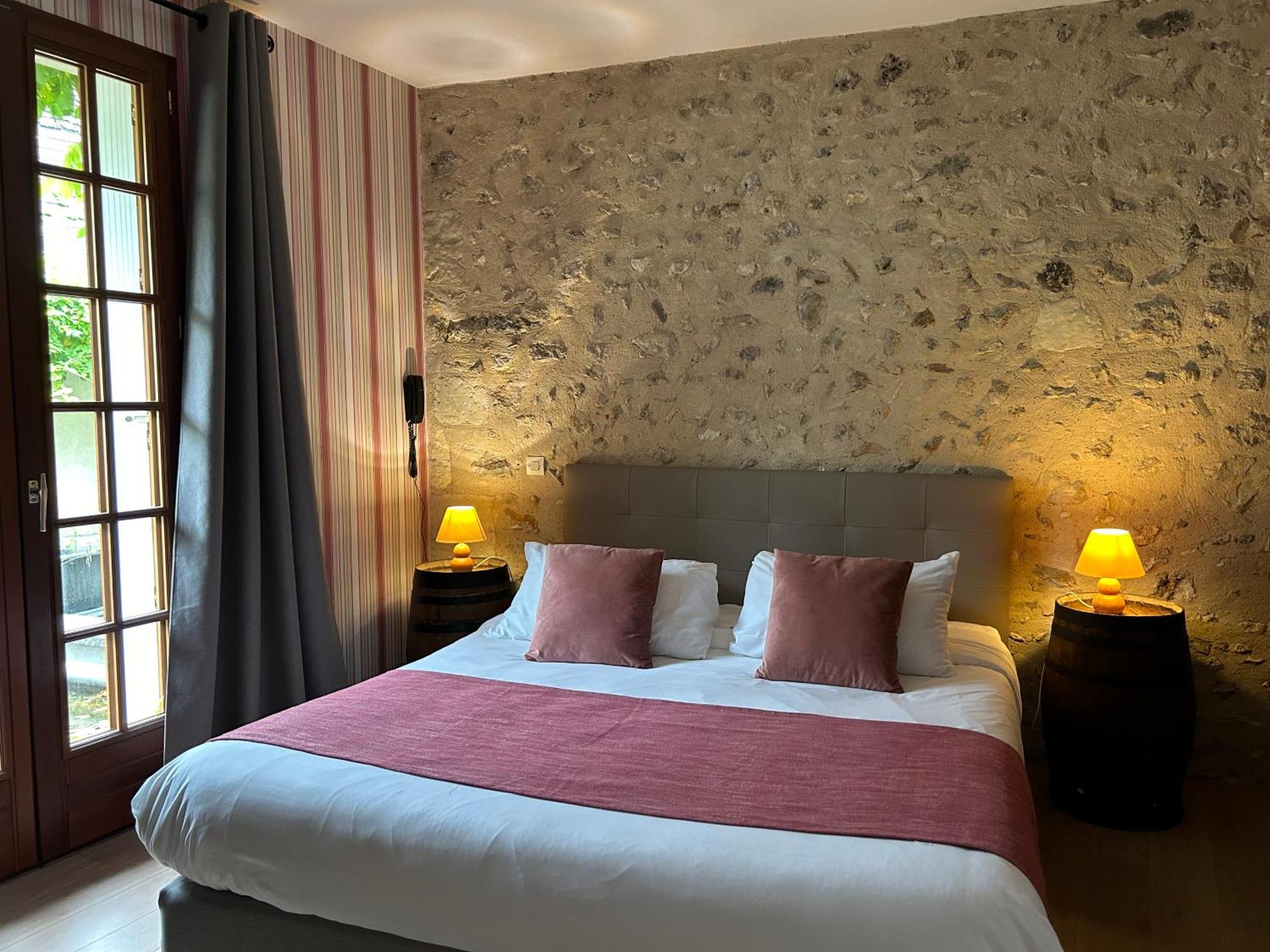 Logis Auberge Le Colombien - Hotel Et Restaurant Villandry Kültér fotó