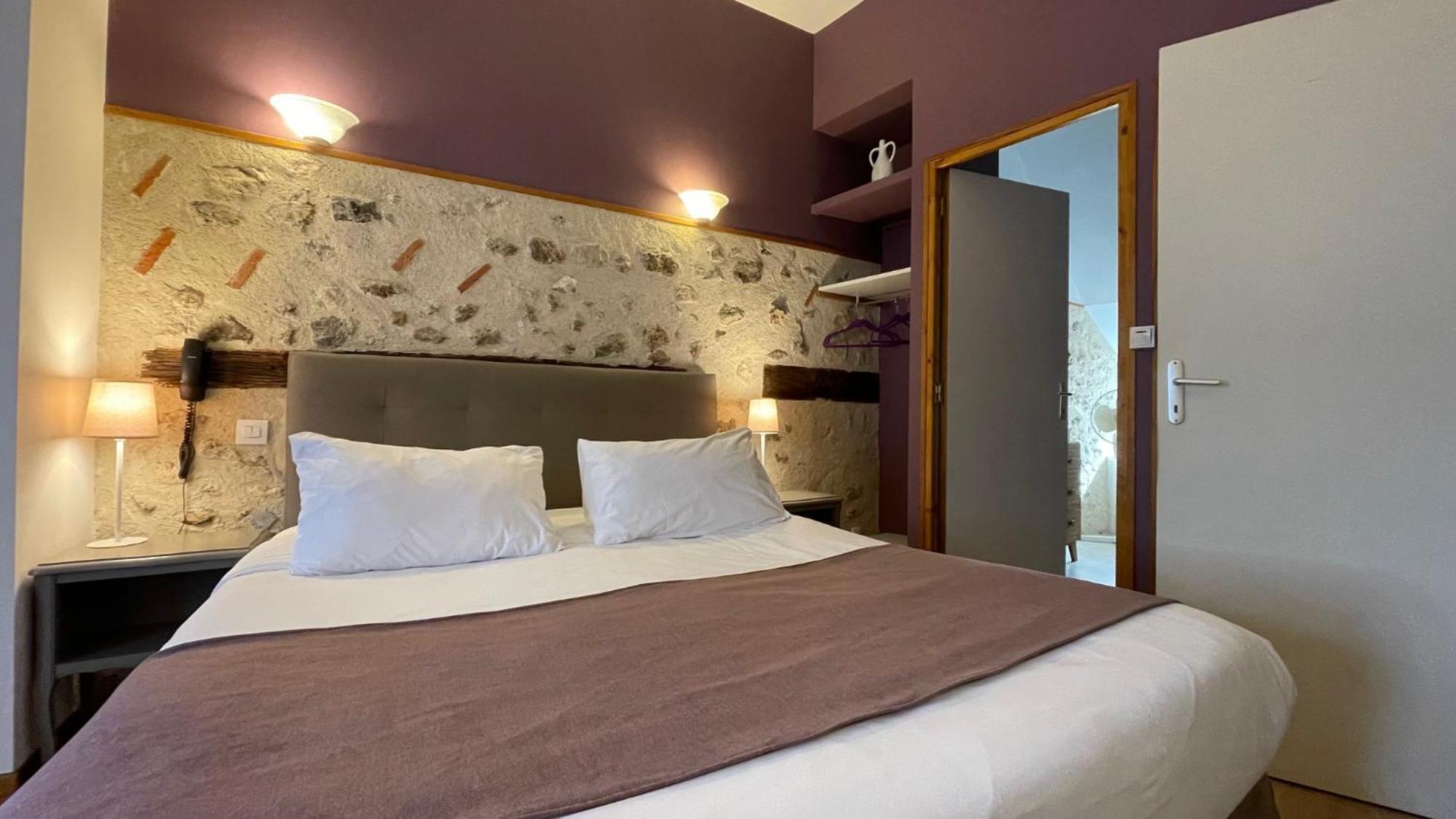 Logis Auberge Le Colombien - Hotel Et Restaurant Villandry Kültér fotó